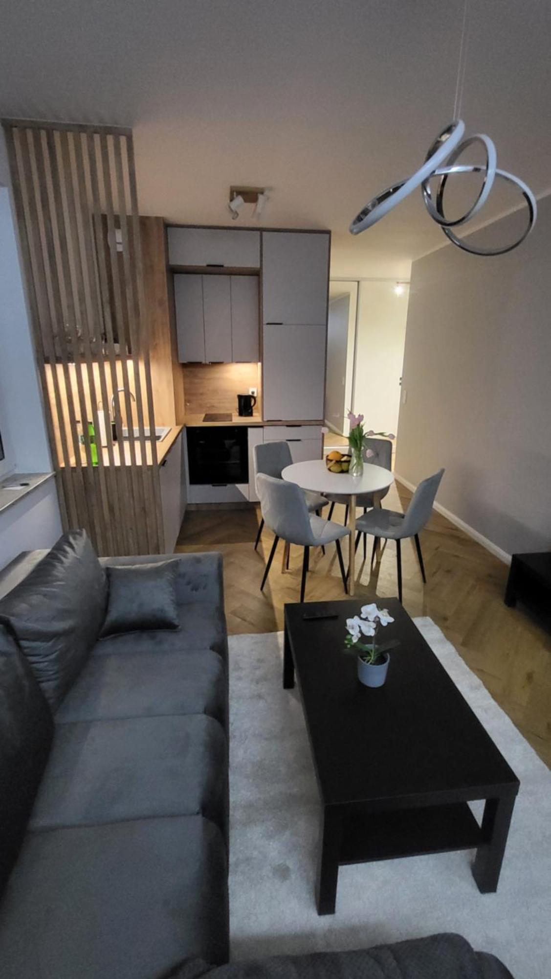 Apartament Ujescisko *